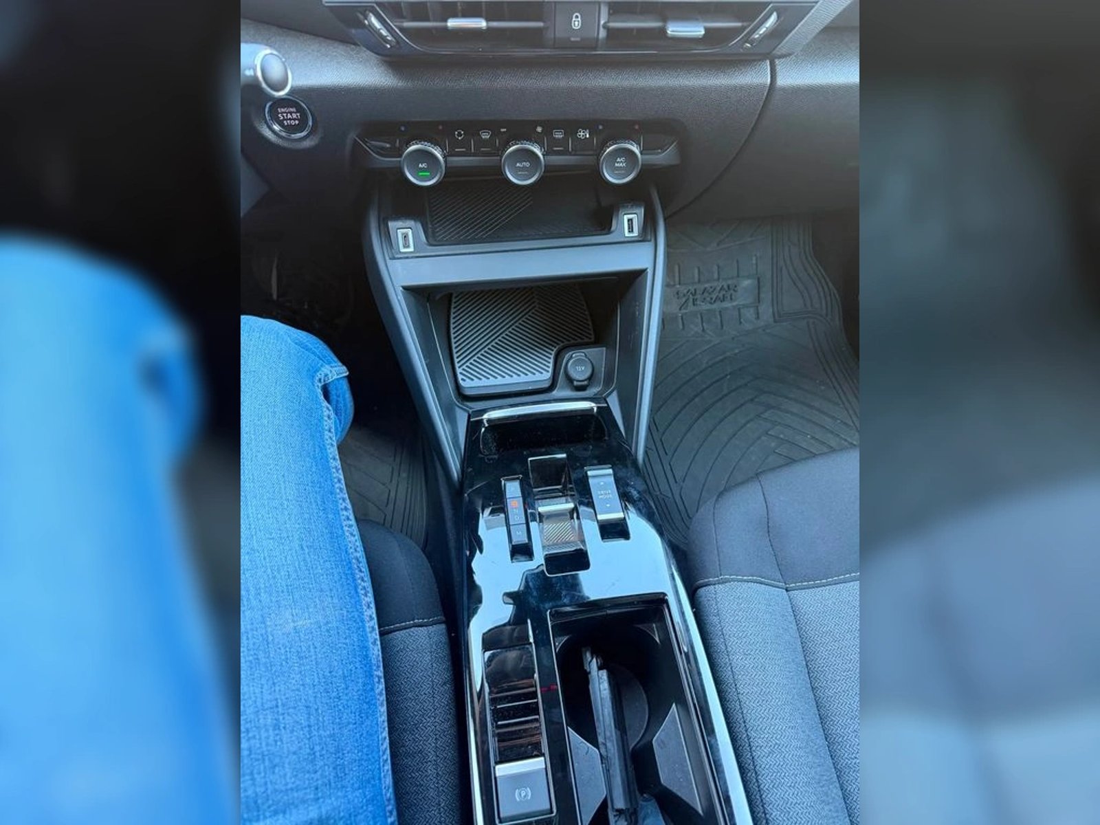 CITROEN C4 1.2 AT 2023 - Imagen 11 de 14
