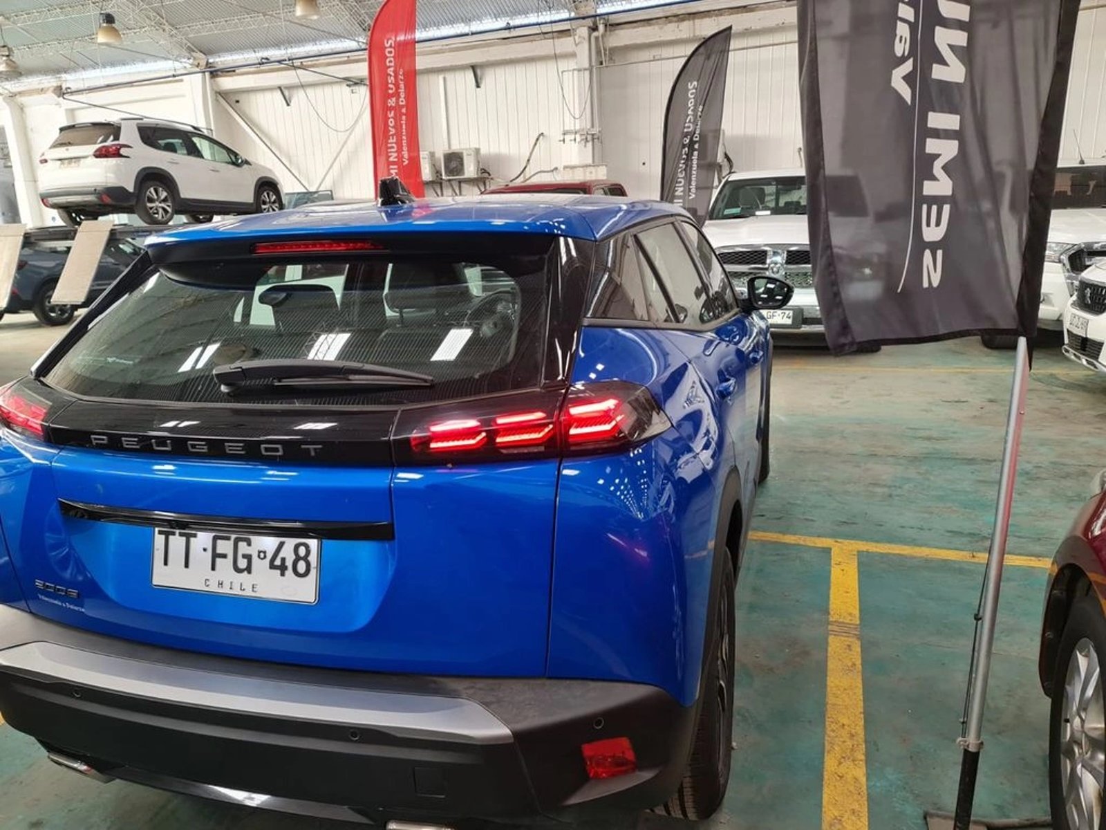 PEUGEOT 2008 MCA Active Puretech 130 2025 - Imagen 7 de 19