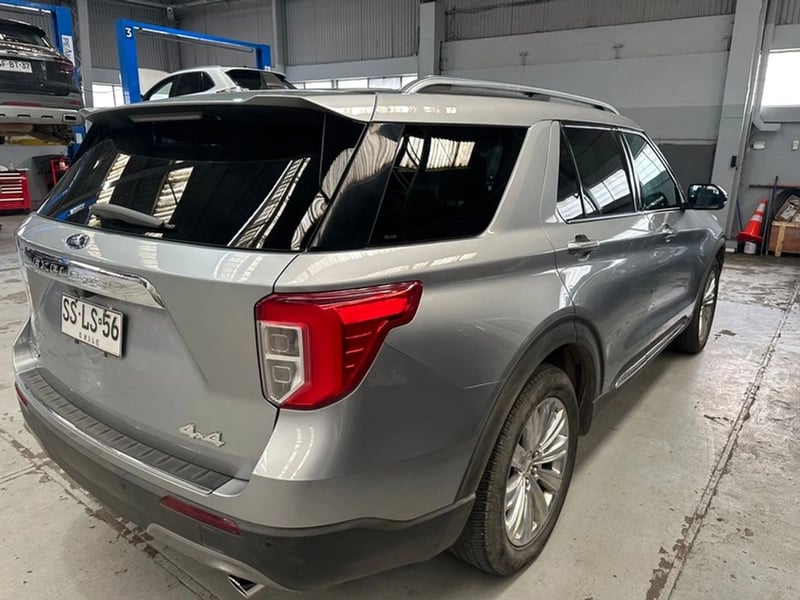 Ford EXPLORER LIMITED 2.3L RWD 2023 - Imagen 3 de 6
