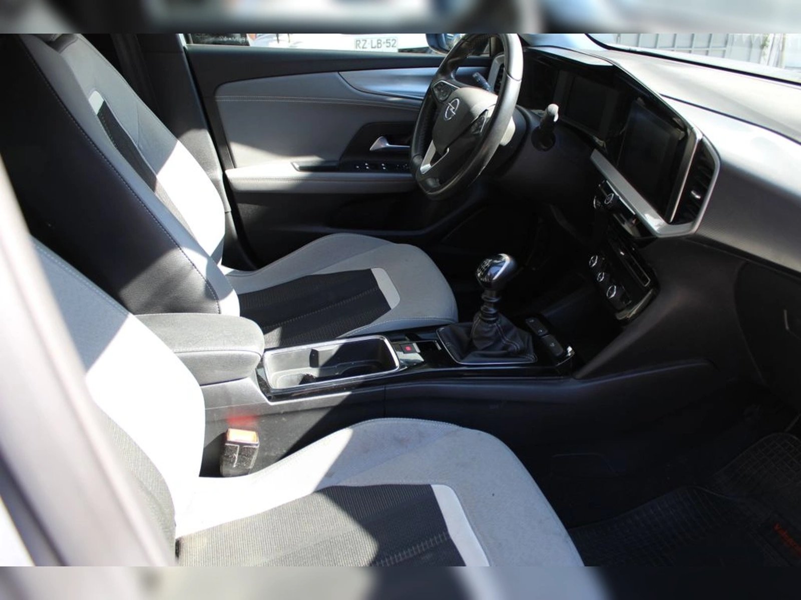 OPEL MOKKA Elegance 2024 - Imagen 8 de 15