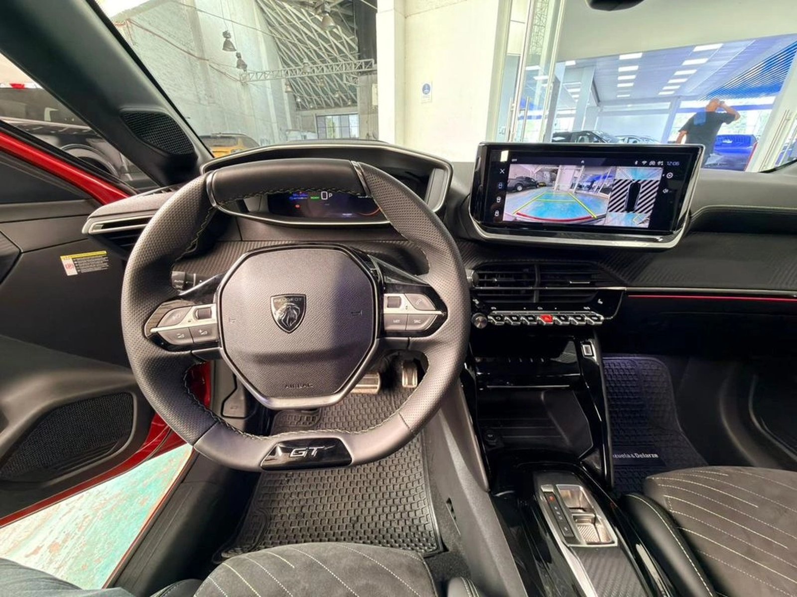 PEUGEOT 208 MCA GT EV 2026 - Imagen 11 de 17