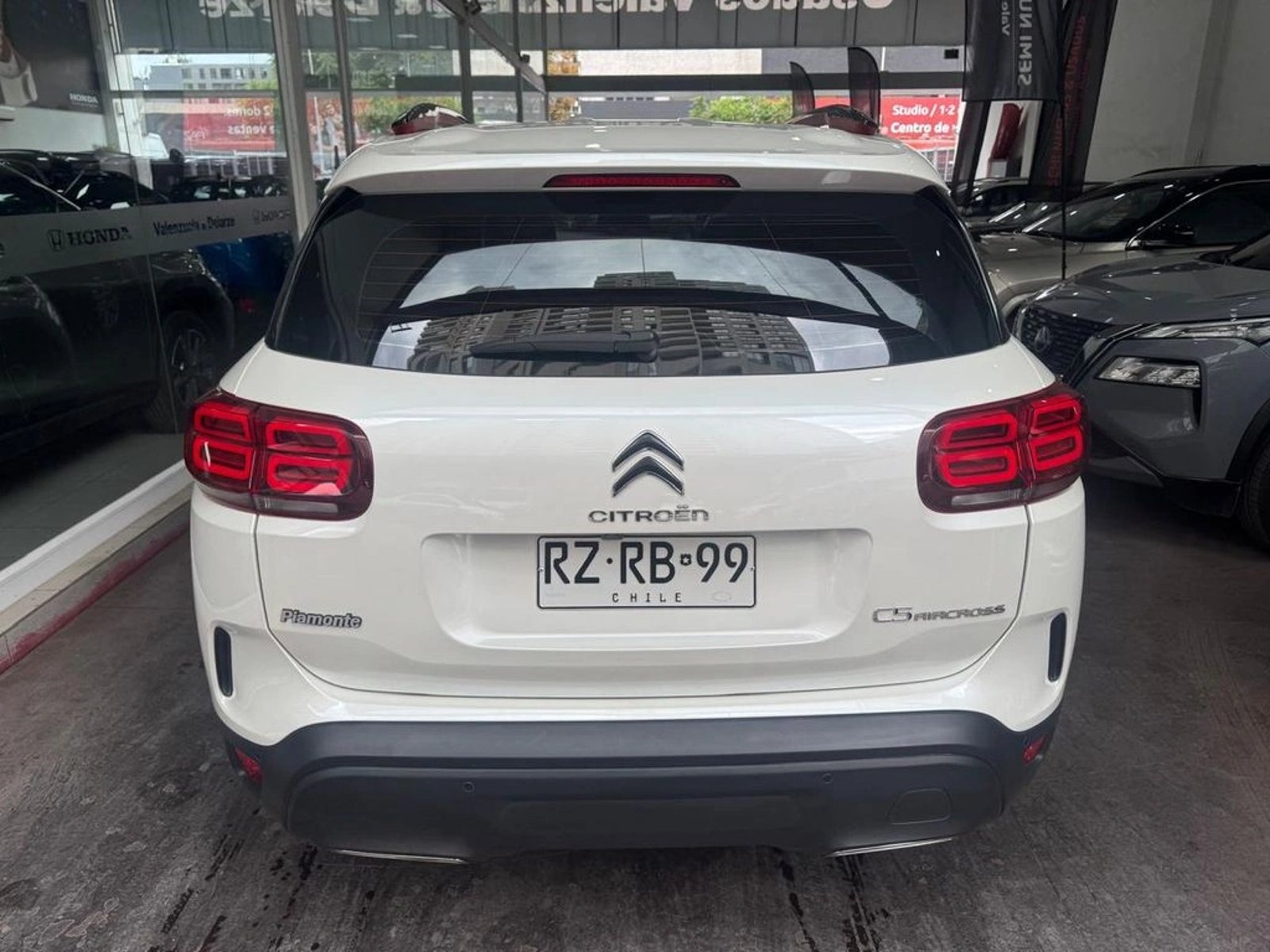 Citroën C5 AIRCROSS Live 2022 - Foto 5 de 13