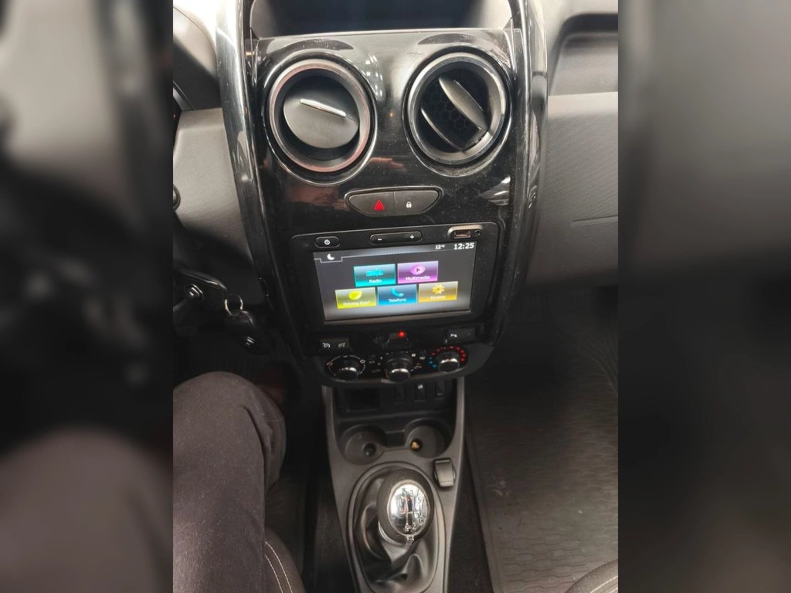 RENAULT Oroch ZEN 2022 - Imagen 12 de 19