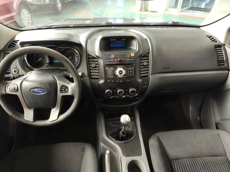 Ford RANGER 2.5 XLT 4X2 DOB. CAB. MT 4P 2019 - Imagen 9 de 14