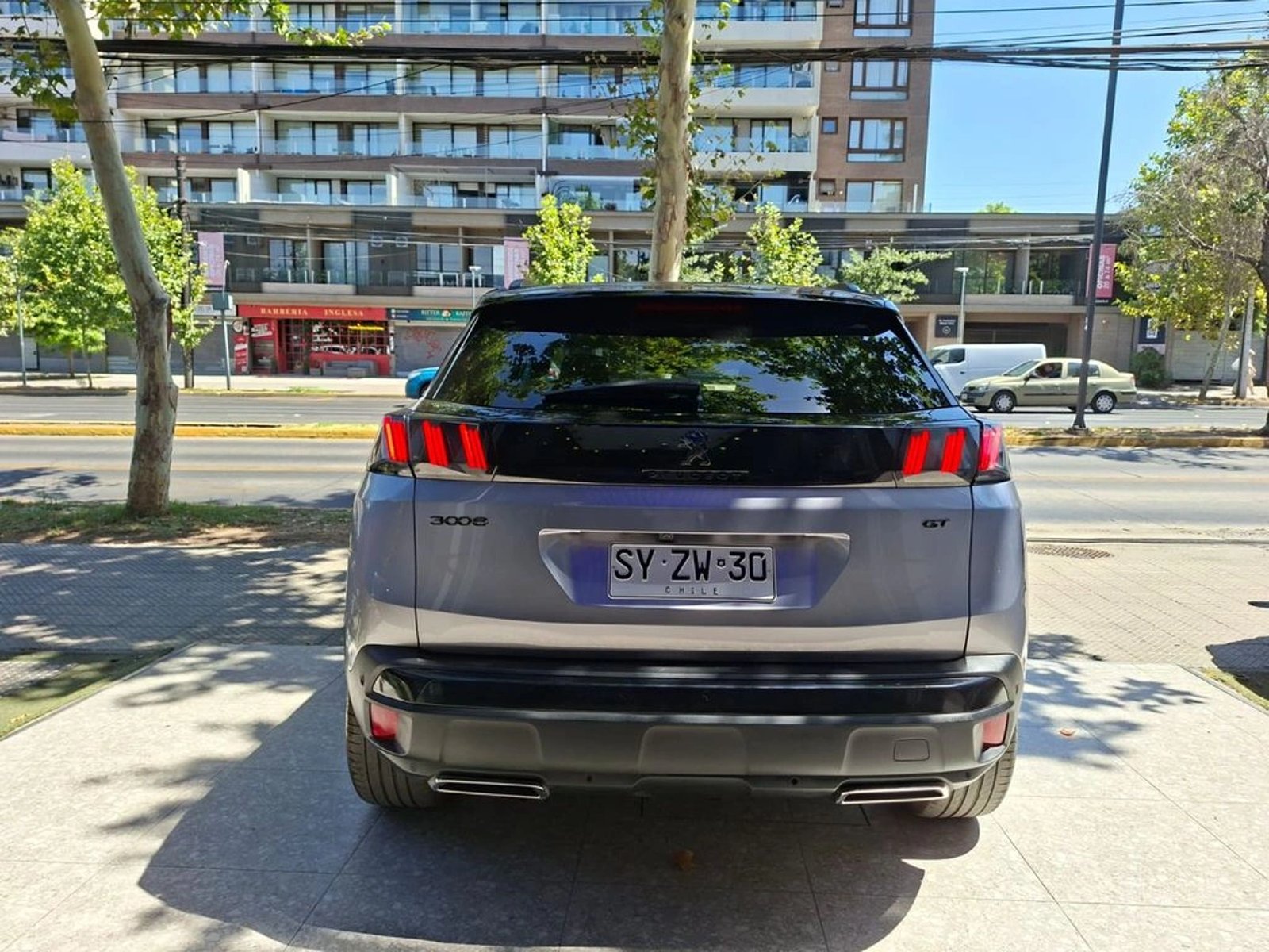 Peugeot 3008 ALLURE BLUEHDI 1.5 AT 2023 - Foto 4 de 15