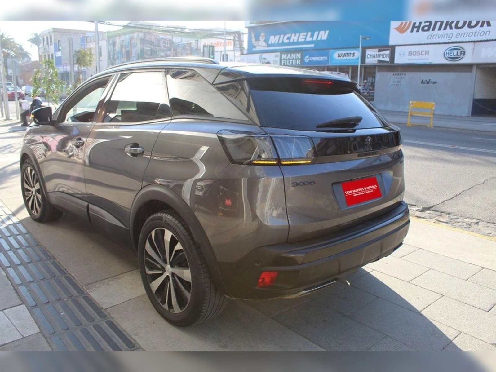 Peugeot 3008 GT Puretech 180 EAT8 2024 - Foto 2 de 10