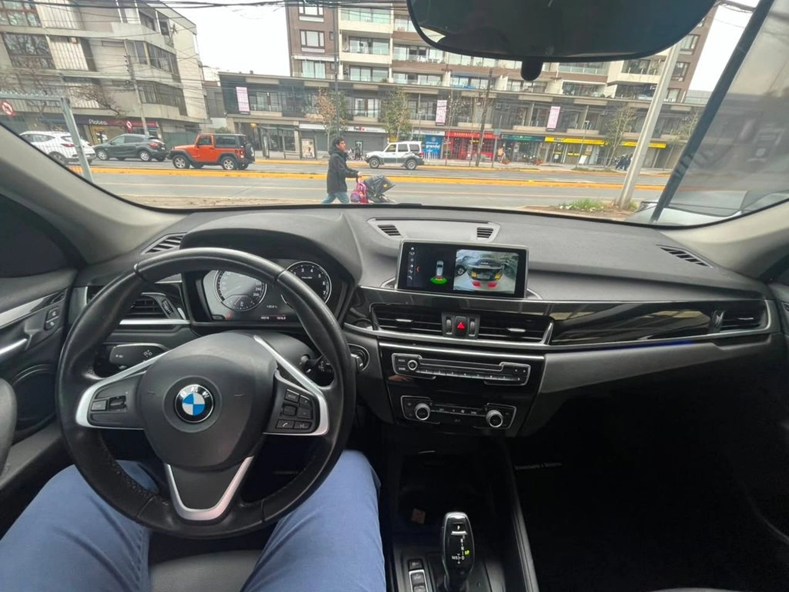 BMW X1 SDRIVE 20I URBAN  2.0 AUT 2022 - Imagen 13 de 17