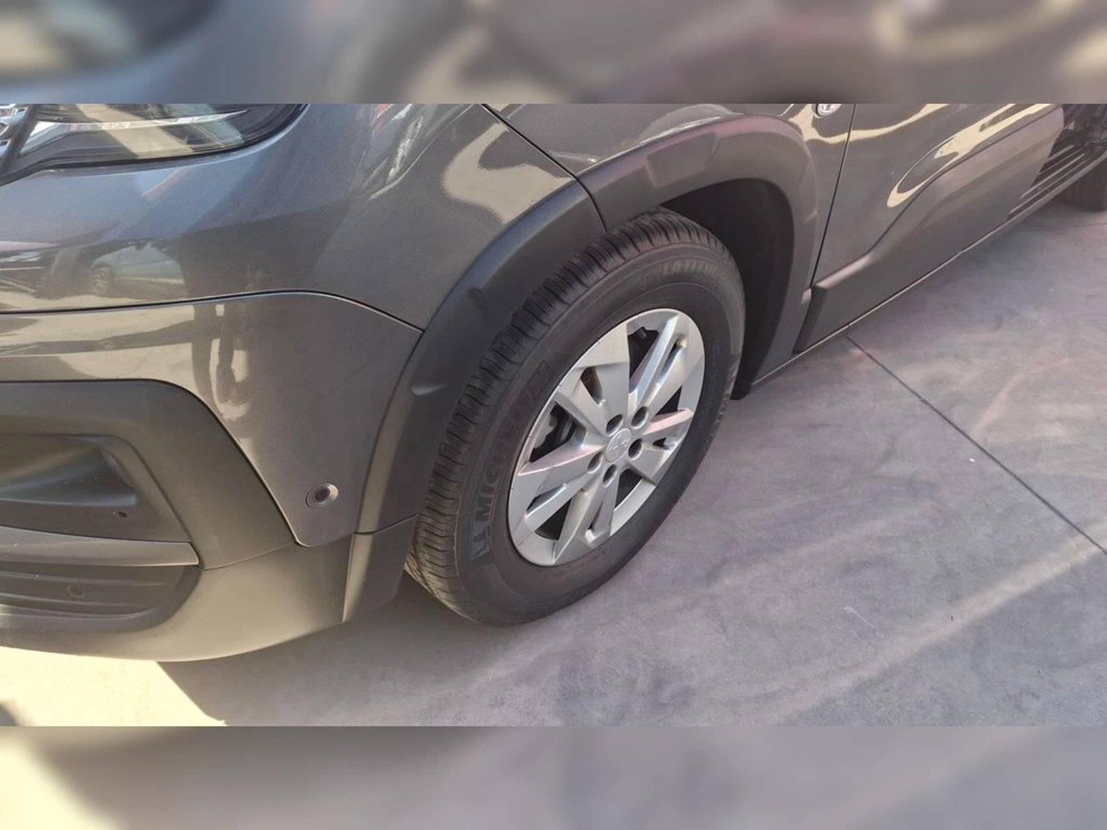 Peugeot RIFTER Allure Puretech 130 EAT8 2022 - Foto 5 de 12