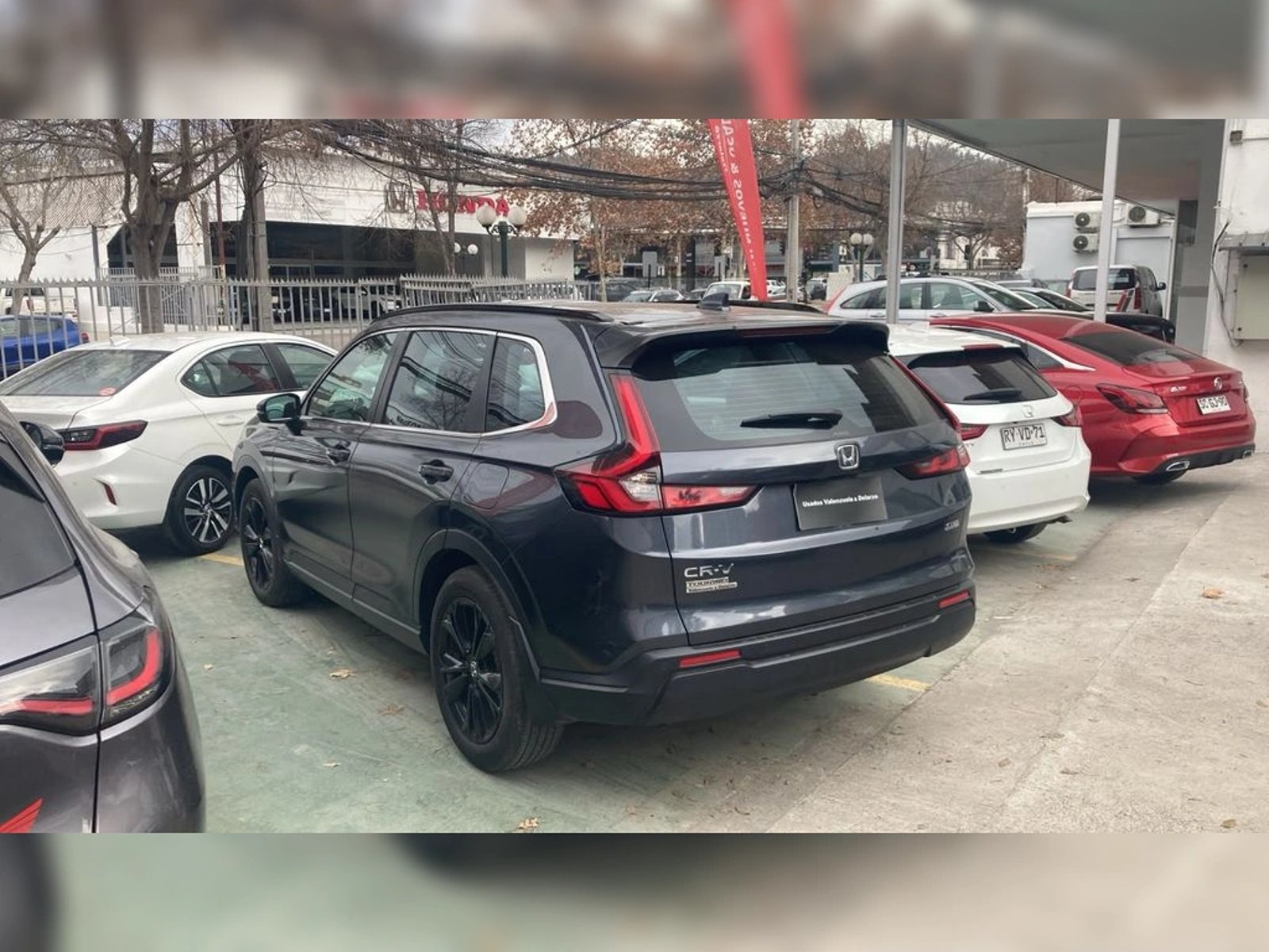 Honda CR-V Touring 1.5 Turbo 4x4 CVT 2023 - Imagen 3 de 10