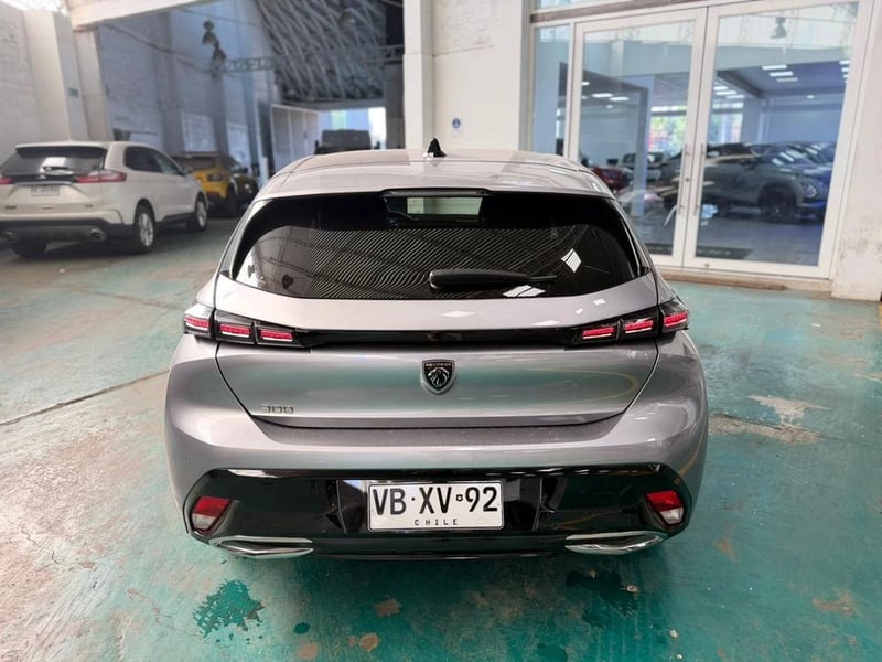 Peugeot 308 Allure Pack Puretech 130 EAT8 PRS 2025 - Imagen 5 de 13