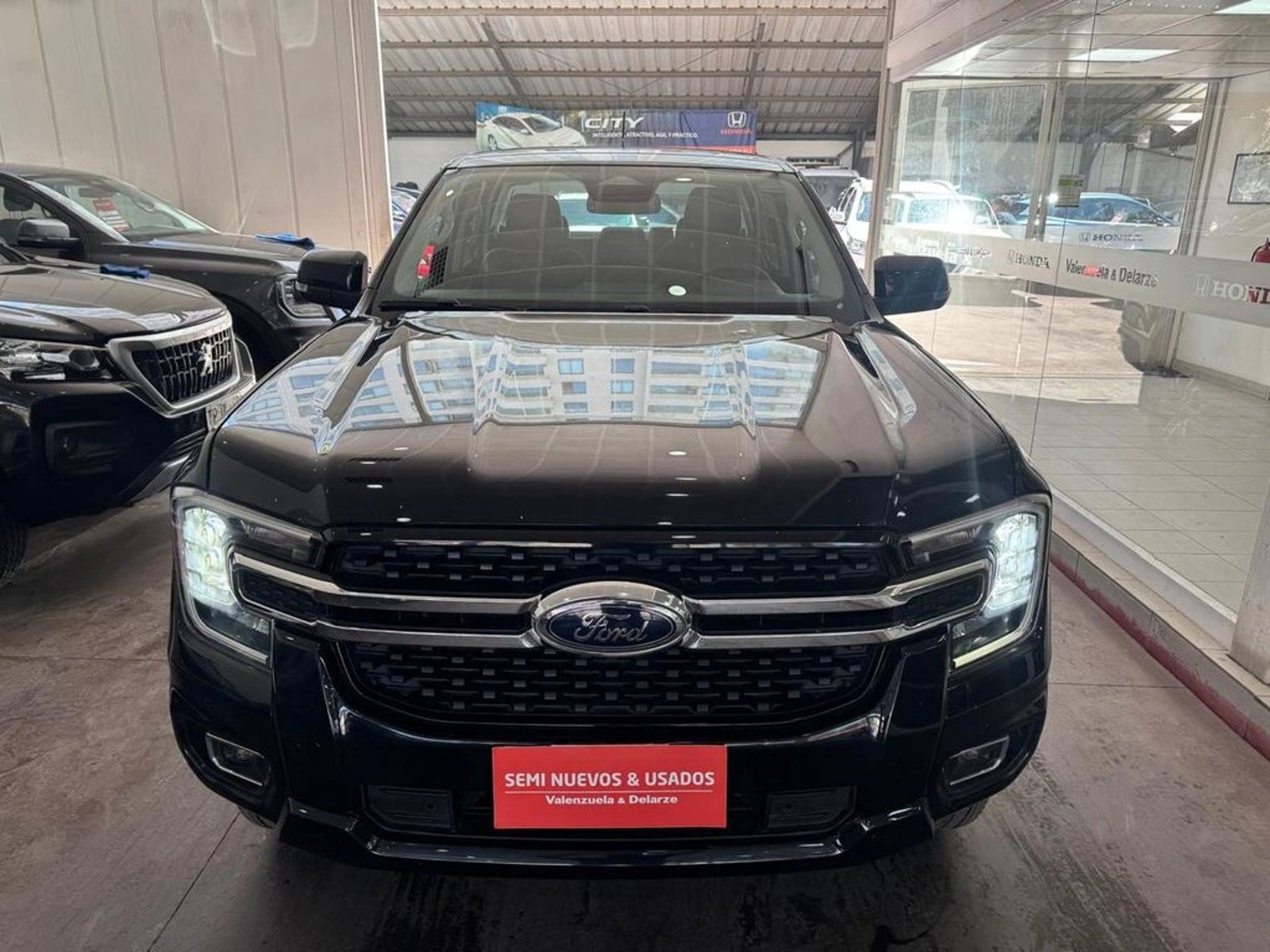 Ford RANGER XLT 4x2 2.0L AT 2024 - Foto 2 de 12