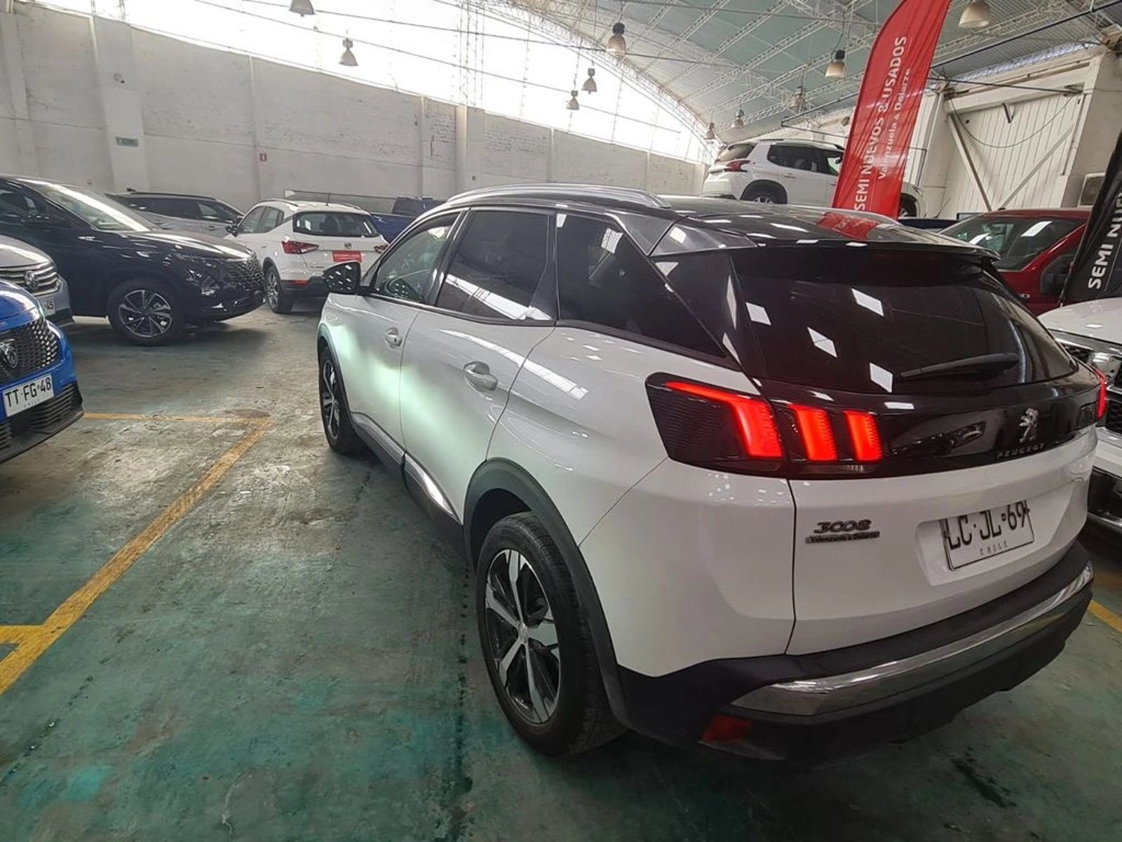 PEUGEOT 3008 Allure 1.6 THP 165HP EAT6 2019 - Imagen 4 de 18