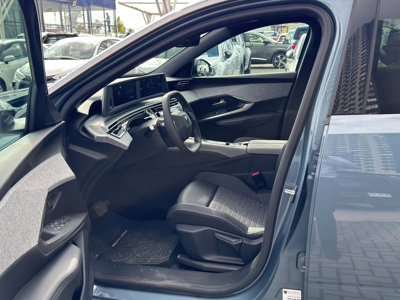Peugeot 3008 P64 ALLURE MHEV 136 EDCT6 2026 - Imagen 14 de 19