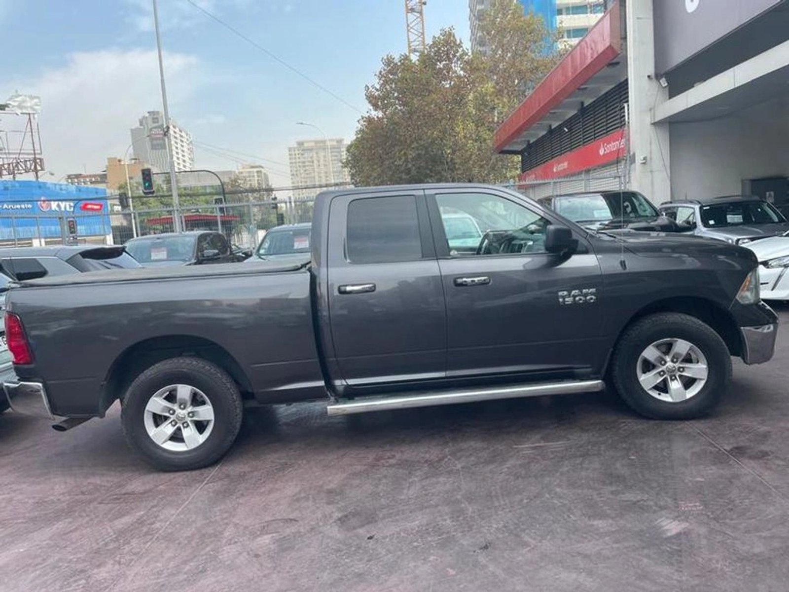 RAM 1500 DCAB 4X4 3.6 AUT 2019 - Imagen 5 de 6
