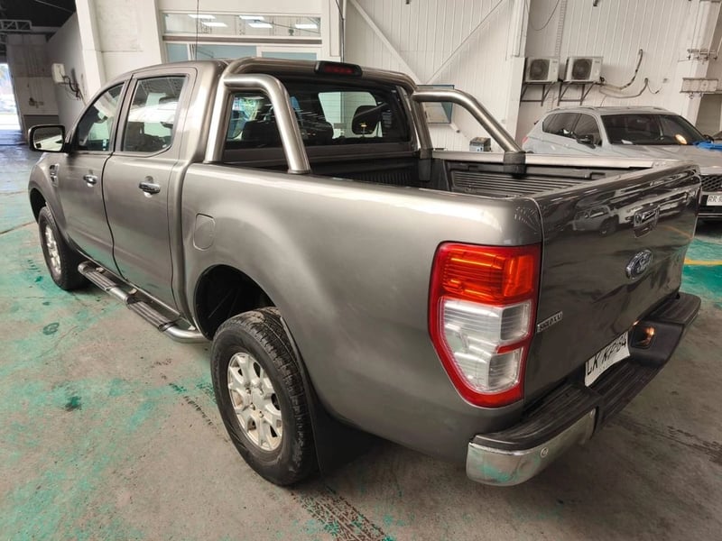 Ford RANGER 2.5 XLT 4X2 DOB. CAB. MT 4P 2019 - Imagen 7 de 14