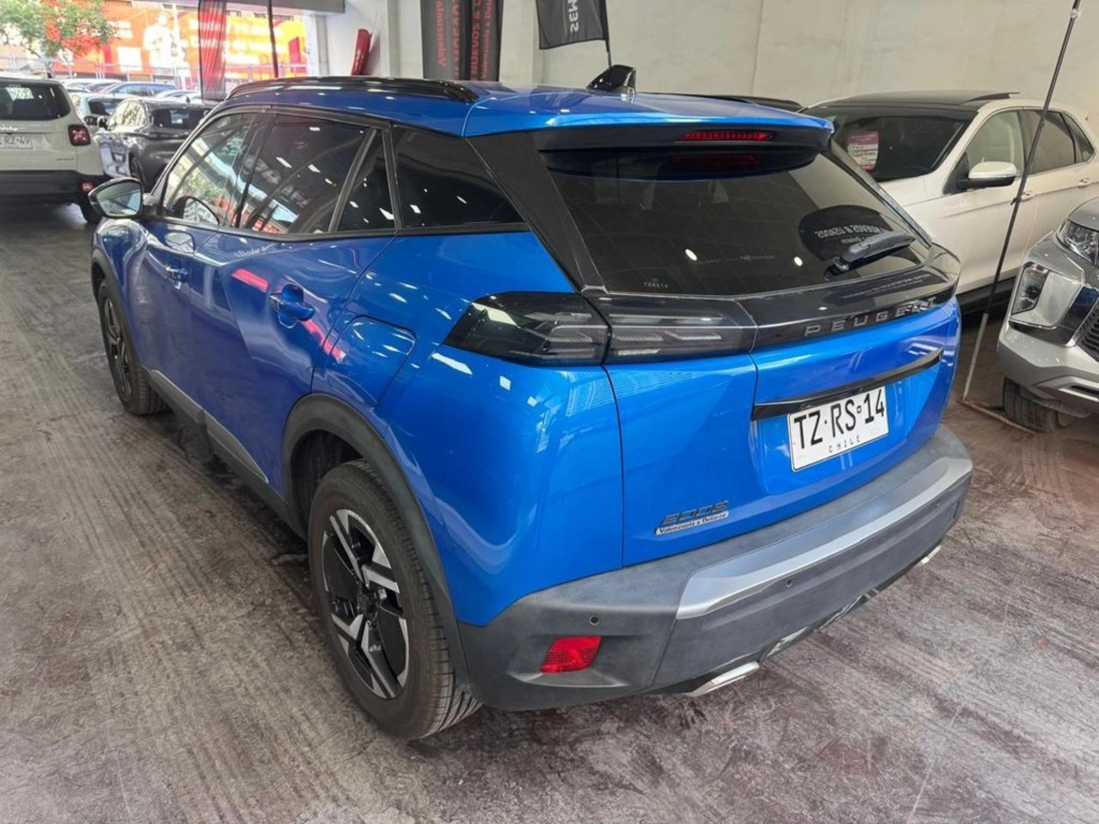 PEUGEOT 2008 MCA Allure Pack Puretech 130 2025 - Imagen 6 de 17