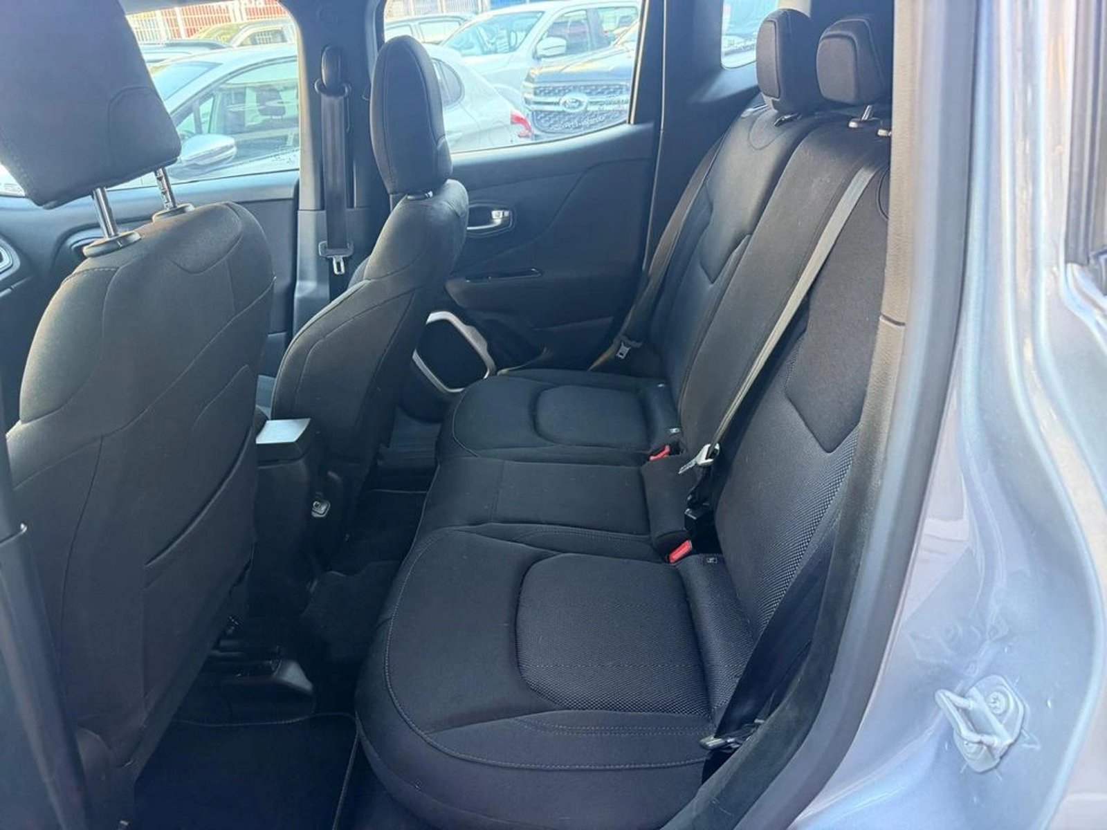 JEEP RENEGADE SPORT 1.8 2021 - Imagen 11 de 16