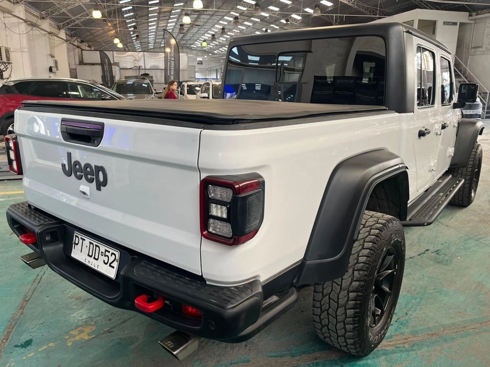Jeep WRANGLER ALL NEW GLADIATOR SPORT 3.6 2021 - Foto 5 de 15
