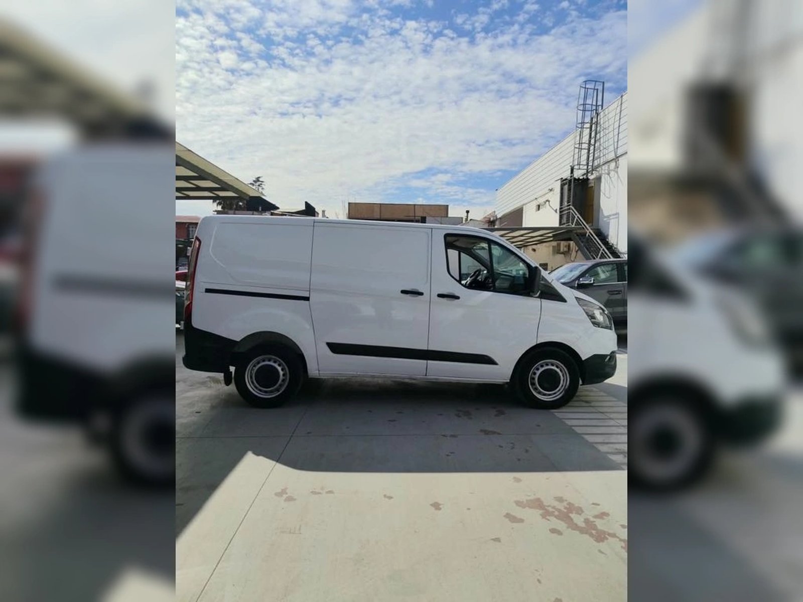 Ford TRANSIT CUSTOM 2.0 2024 - Imagen 5 de 15