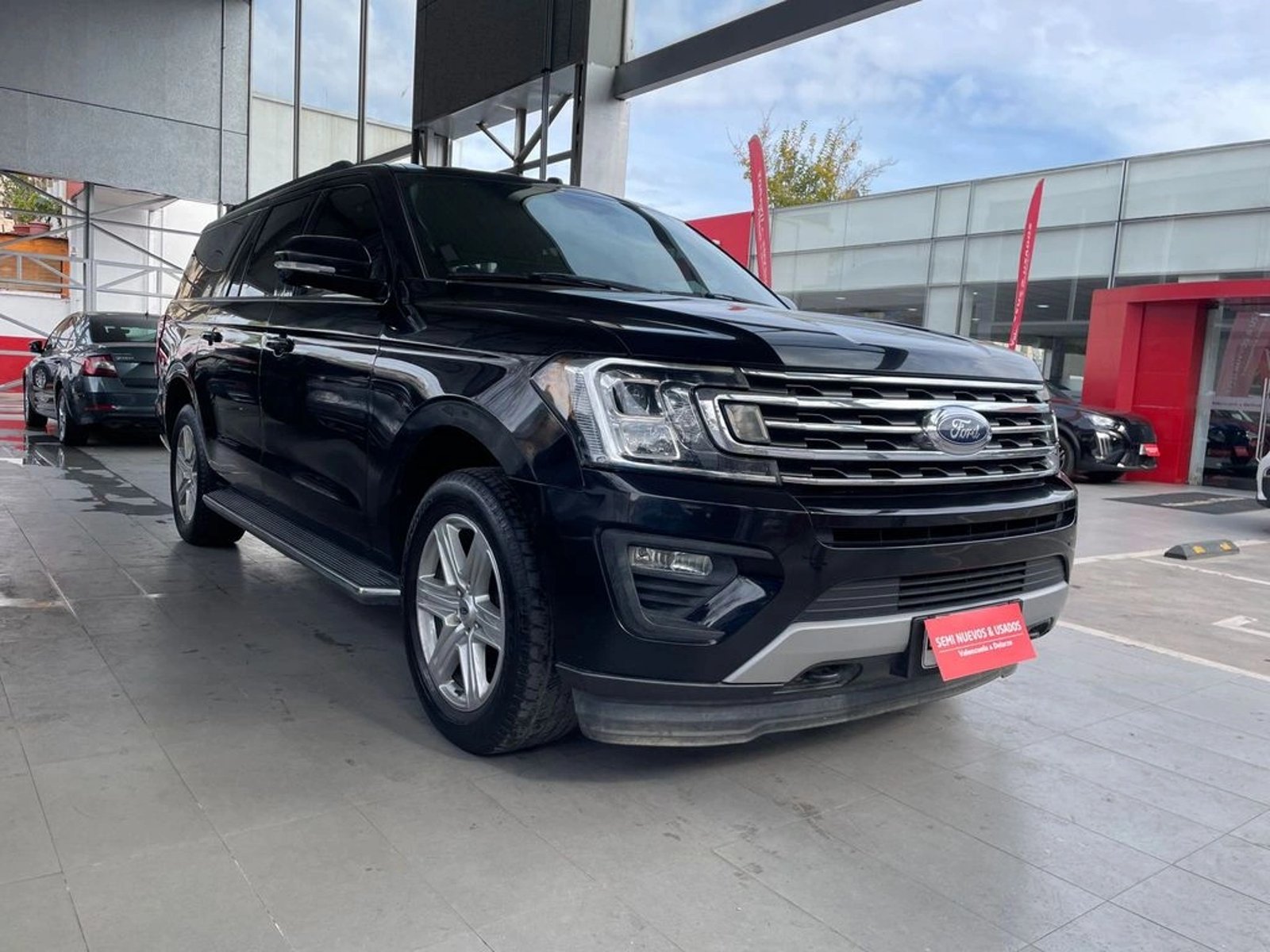 Ford EXPEDITION XLT 2020 - Foto 3 de 17
