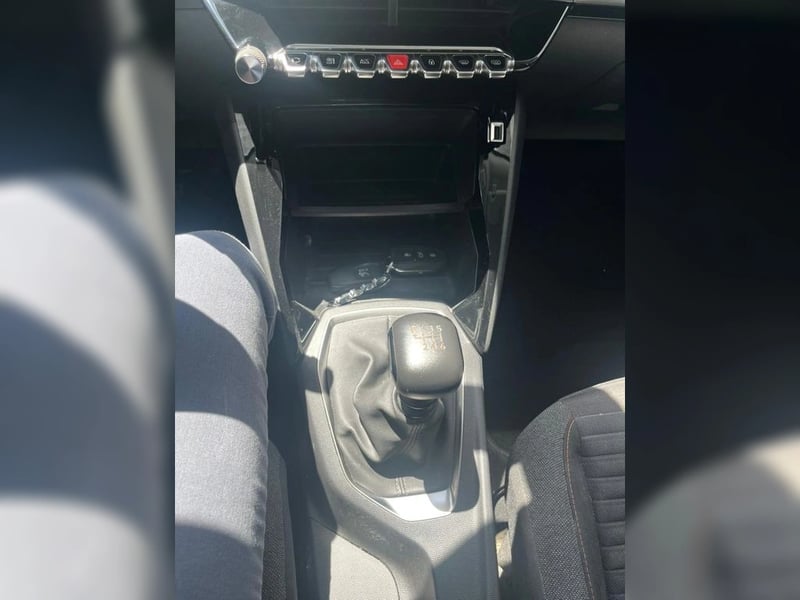 Peugeot 2008 Active Pack 2022 - Imagen 14 de 16