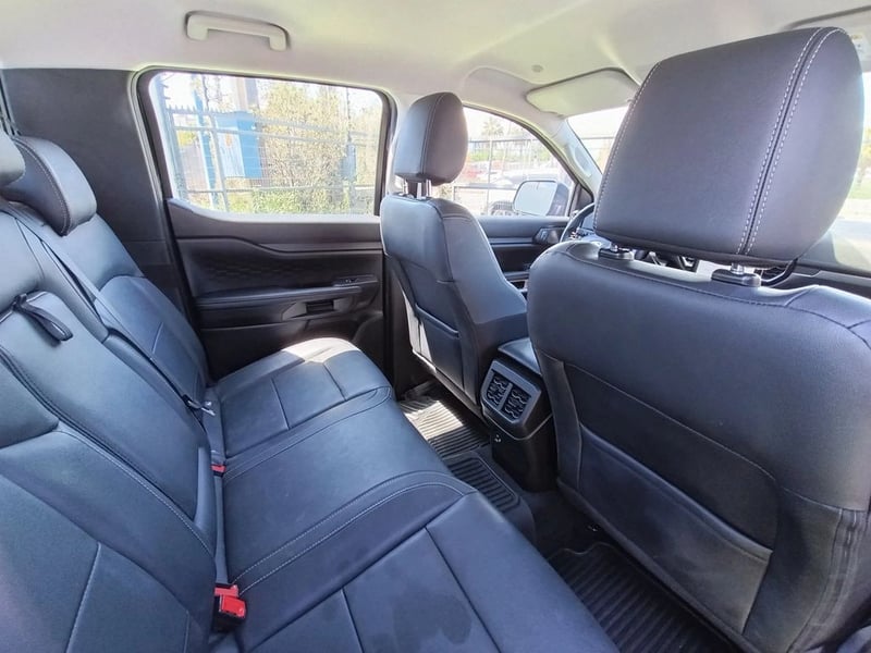Ford RANGER Limited 4x4 3.0L AT 2024 - Imagen 14 de 17