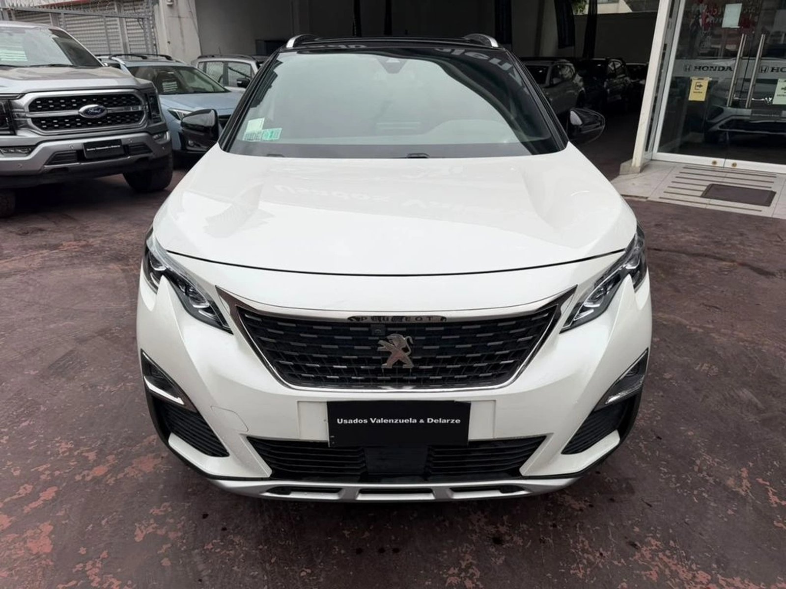 Peugeot 3008 GT LINE 1.6 2019 - Foto 2 de 14
