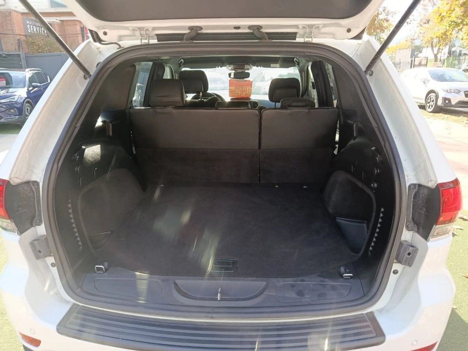 JEEP GRAND CHEROKEE Laredo 4X2 3.6L 2021 - Imagen 6 de 18