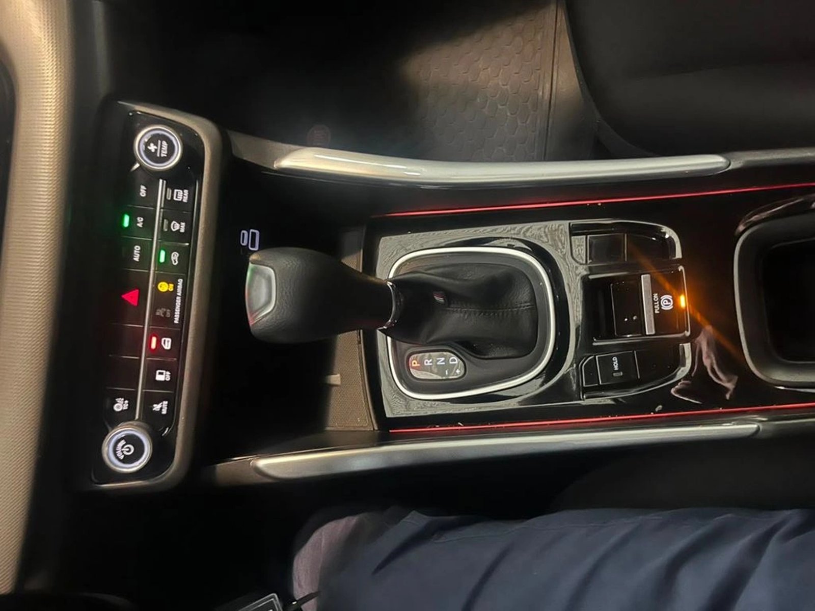 Fiat FASTBACK Drive CVT 1.0 2024 - Imagen 13 de 16