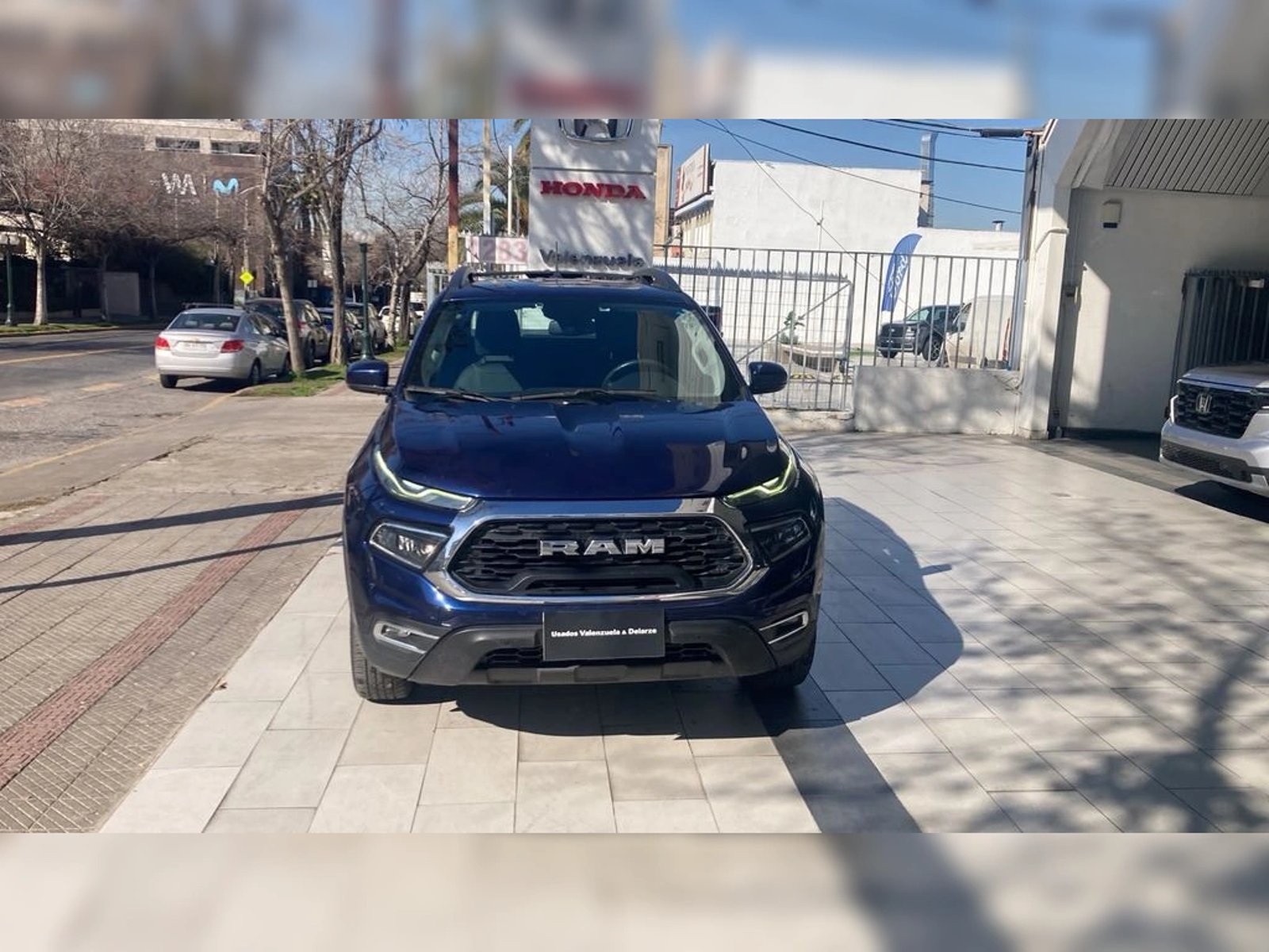 RAM 1000 BIGHORN 1.8 AT LX 2024 - Foto 2 de 11