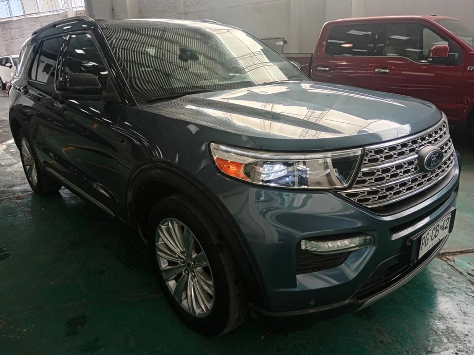 Ford EXPLORER 2.3 ECOBOOST LIMITED 4X4 AT 5P 2020 - Foto 3 de 14