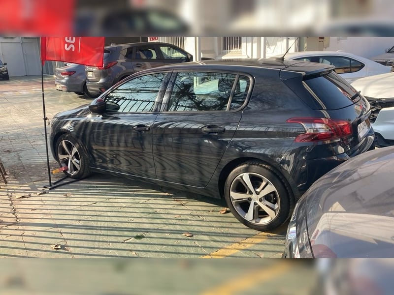 Peugeot 308 Allure Pack BlueHDi 130 EAT8 2019 - Imagen 3 de 7