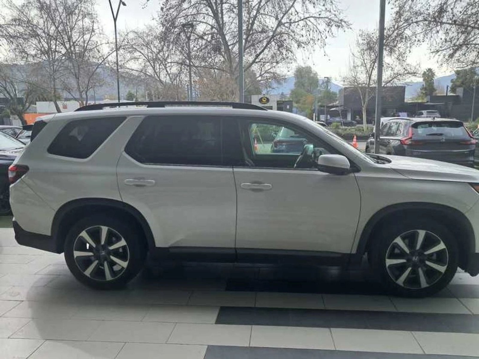 Honda PILOT ELITE 3.5 Aut 4x4 2024 - Foto 3 de 5