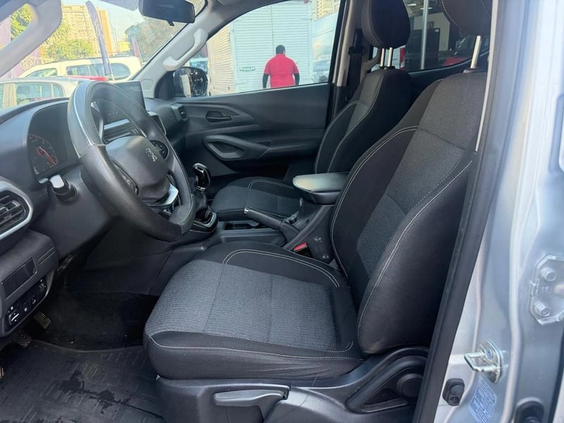 Peugeot LANDTREK BLUEHDI 4X4 2.2 AUT 2024 - Imagen 9 de 12
