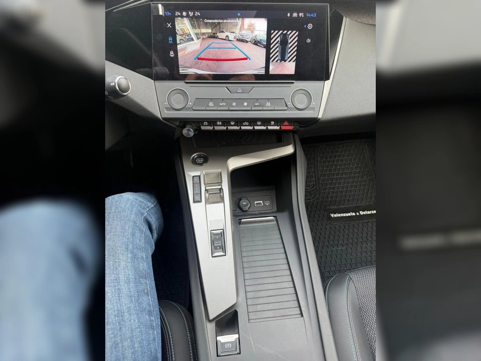 Peugeot 308 Allure Pack BlueHDi 130 EAT8 2025 - Imagen 11 de 14