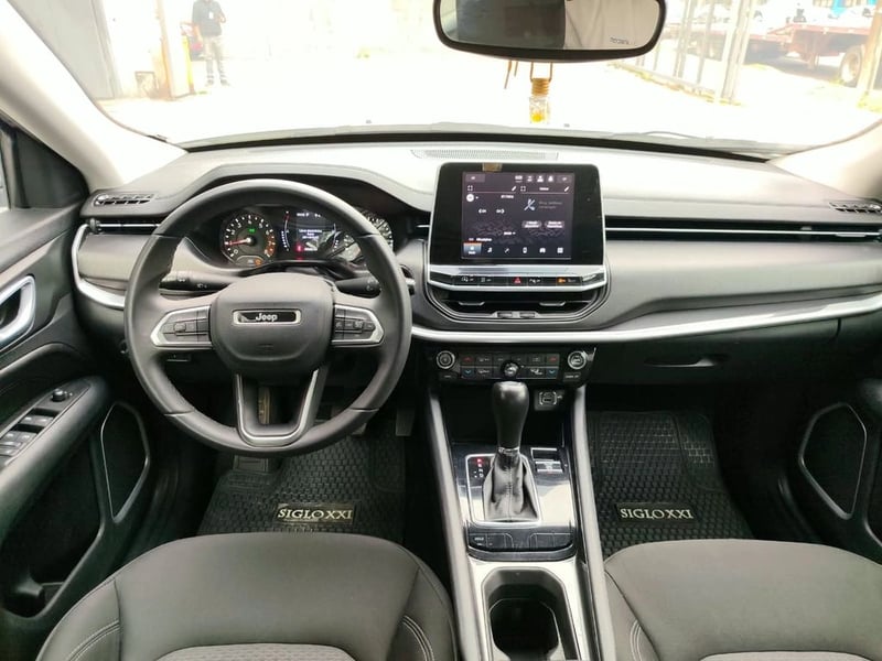 Jeep COMPASS SPORT 1.3 AT 4x2 2023 - Imagen 11 de 18