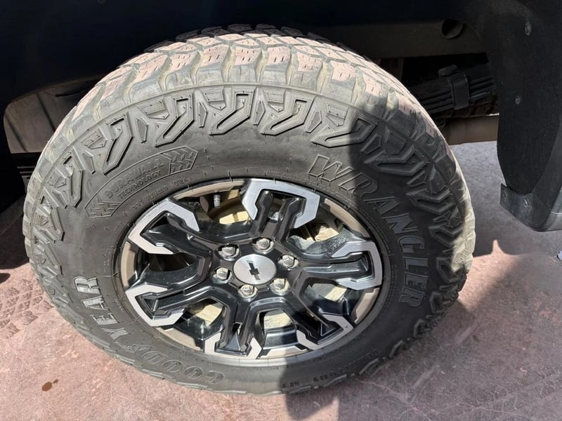 Chevrolet SILVERADO 4X4 6.2 AUT 2024 - Imagen 8 de 17