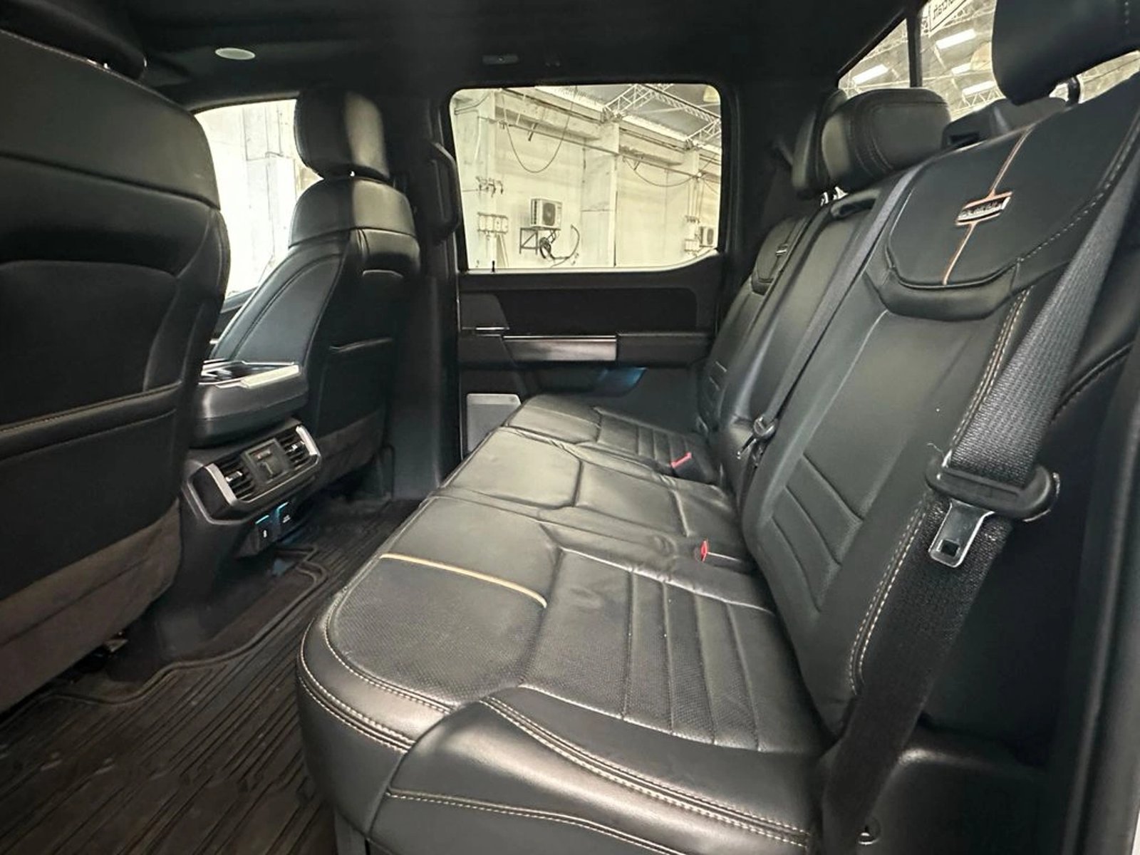 FORD F-150 Platinum 4WD AT 2023 - Imagen 8 de 14