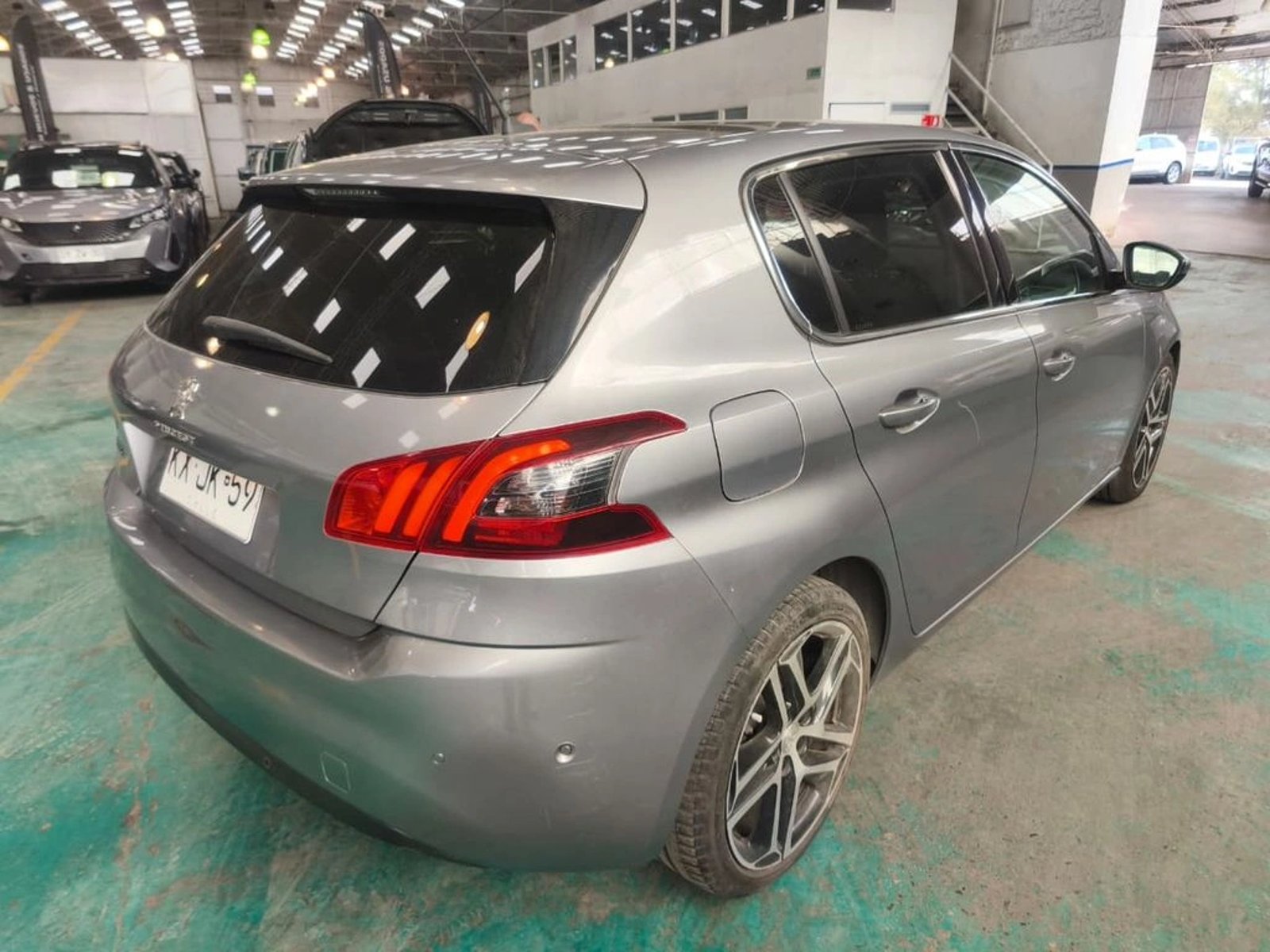PEUGEOT 308 Feline 1.6 Blue-HDi 120HP EAT6 2019 - Imagen 4 de 18