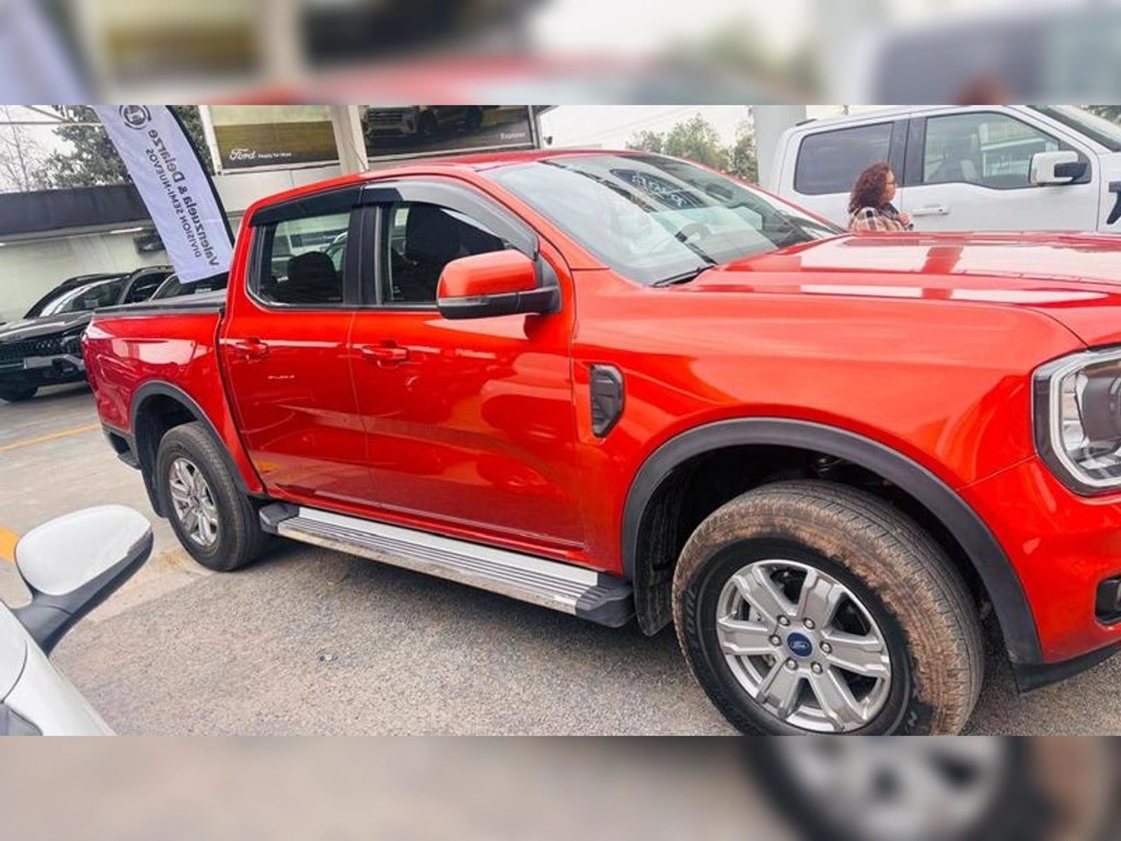 Ford RANGER XLS 4x2 2.0L MT 2025 - Foto 3 de 5
