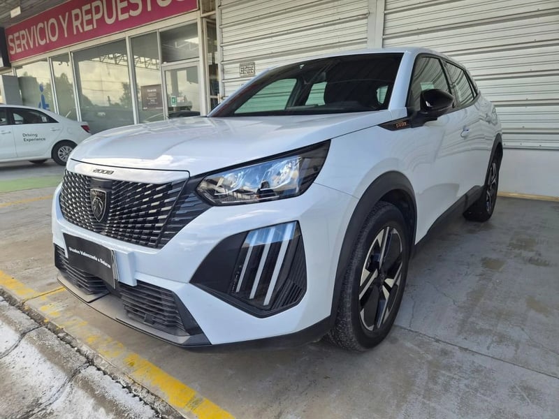 Peugeot 2008 MCA Style MHEV 136 eDCT6 2025