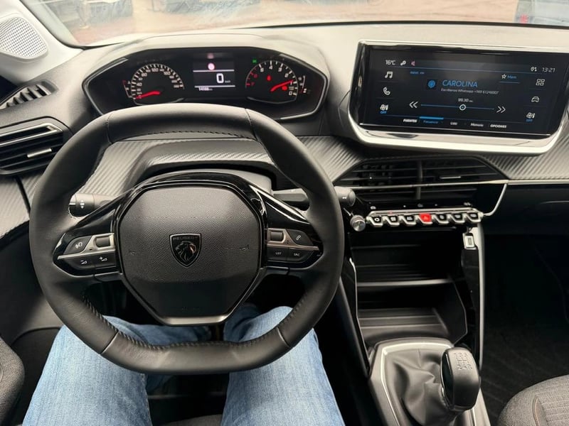 Peugeot 208 MCA Style Puretech 75 2025 - Imagen 10 de 12