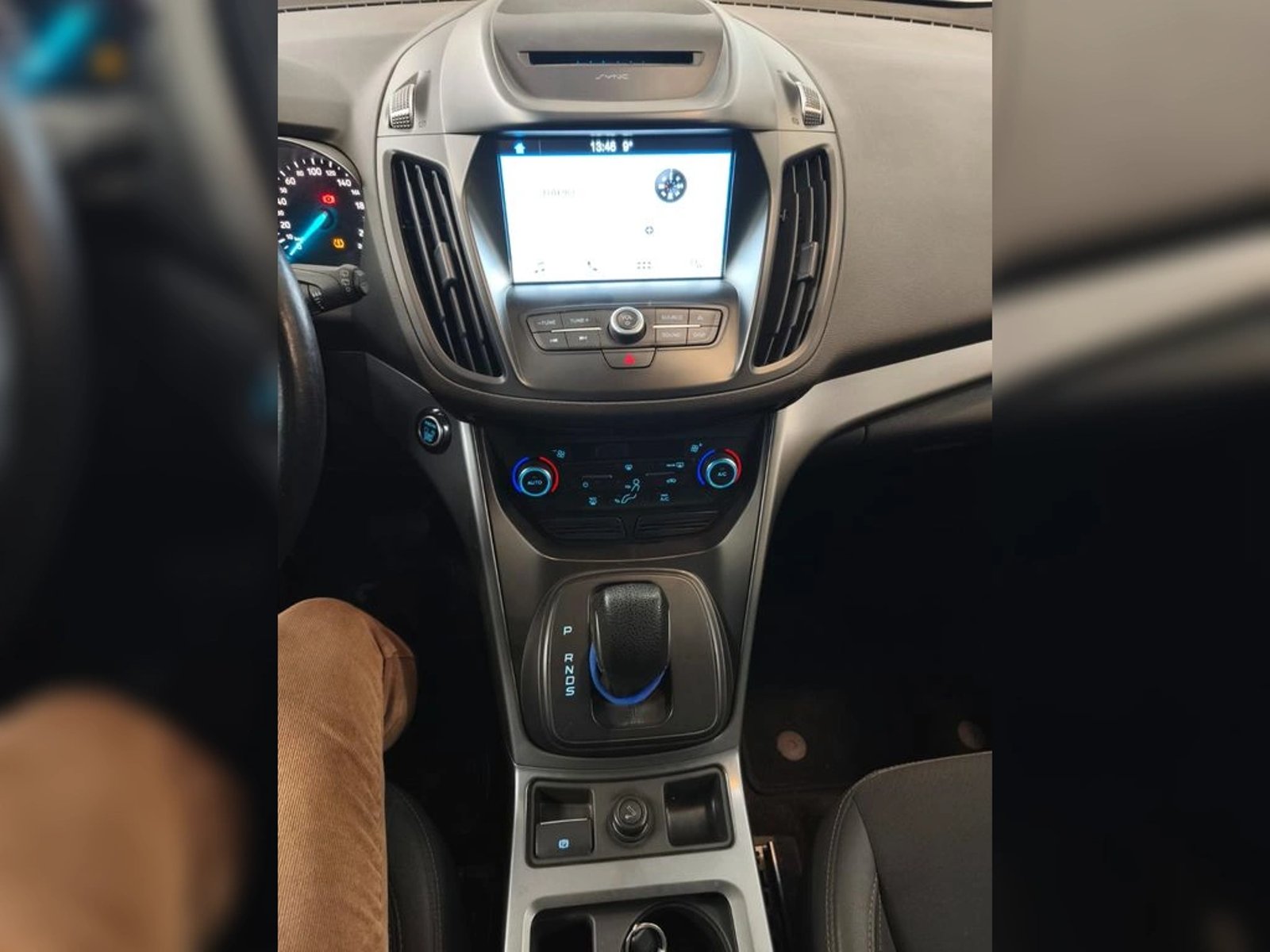 Ford ESCAPE 2.5 S 4X2 AT 5P 2017 - Imagen 12 de 14