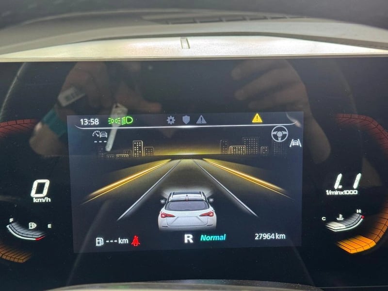 MG ONE 1.5T DLX 4X2 CVT AT 5P 2024 - Imagen 12 de 12