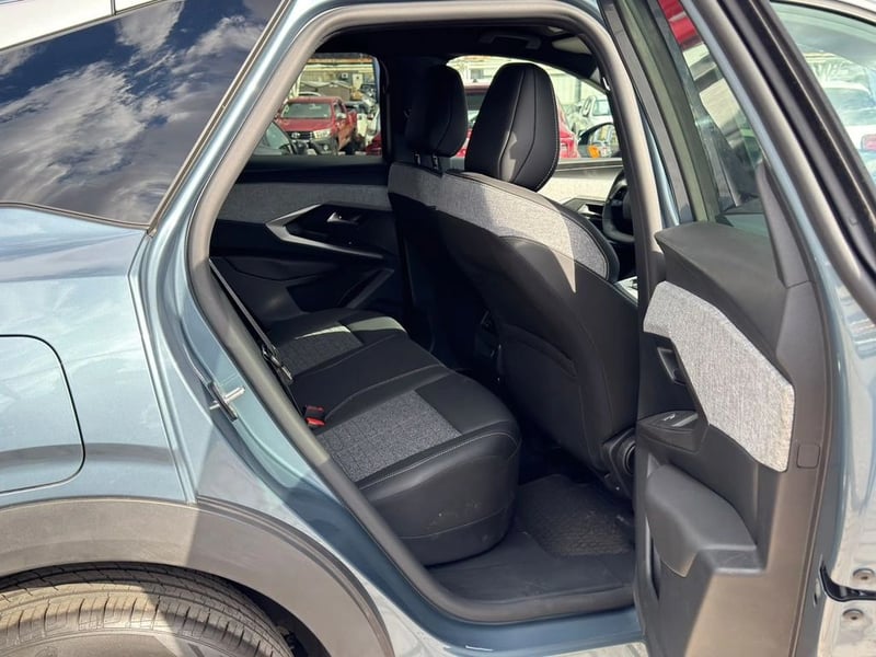 Peugeot 3008 P64 ALLURE MHEV 136 EDCT6 2026 - Imagen 18 de 19