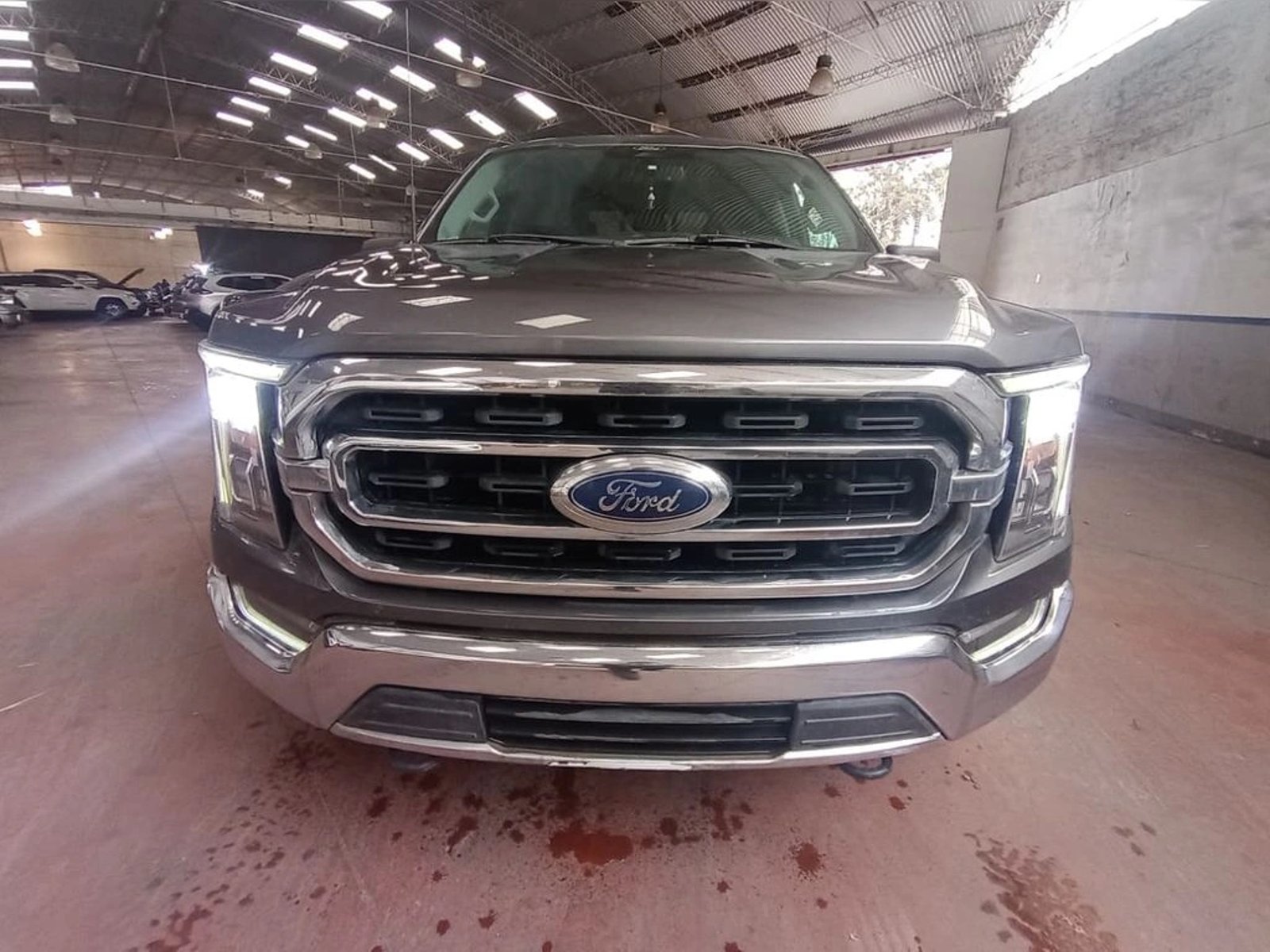 Ford F-150 XLT 4X4 5.0 AUT 2023 - Foto 2 de 12