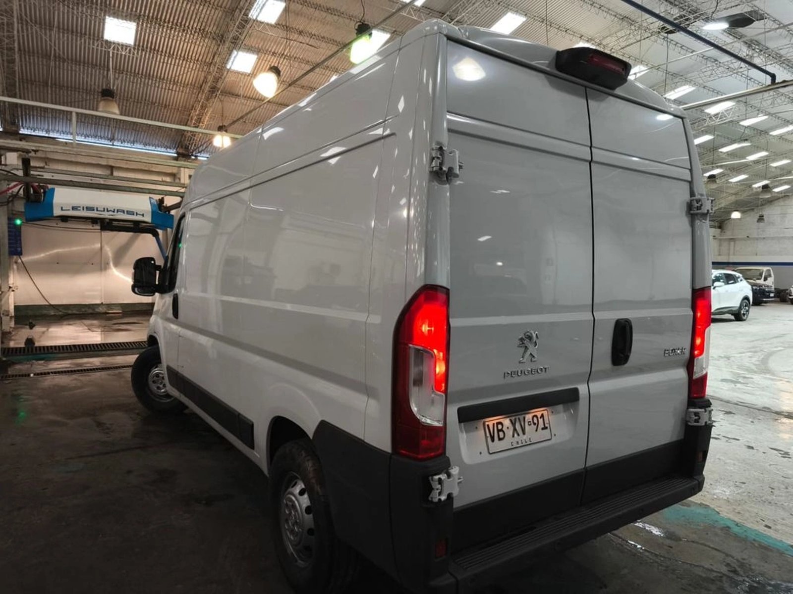 Peugeot BOXER Furgón  L2H2 BlueHDi 165 2025 - Imagen 7 de 15