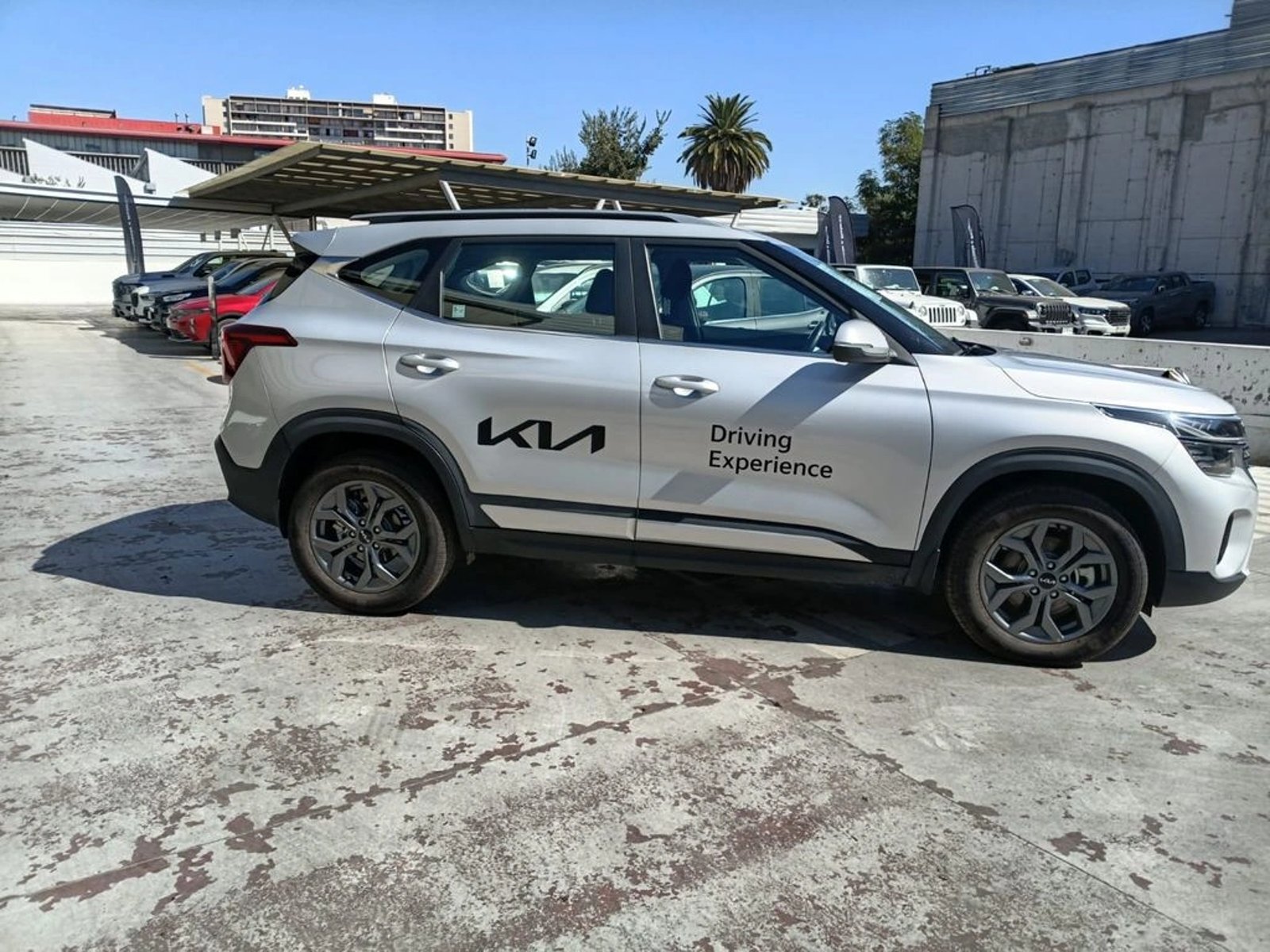 KIA SELTOS EX 1.4L 7DCT TURBO-GDI (2333) 2025 - Imagen 4 de 20