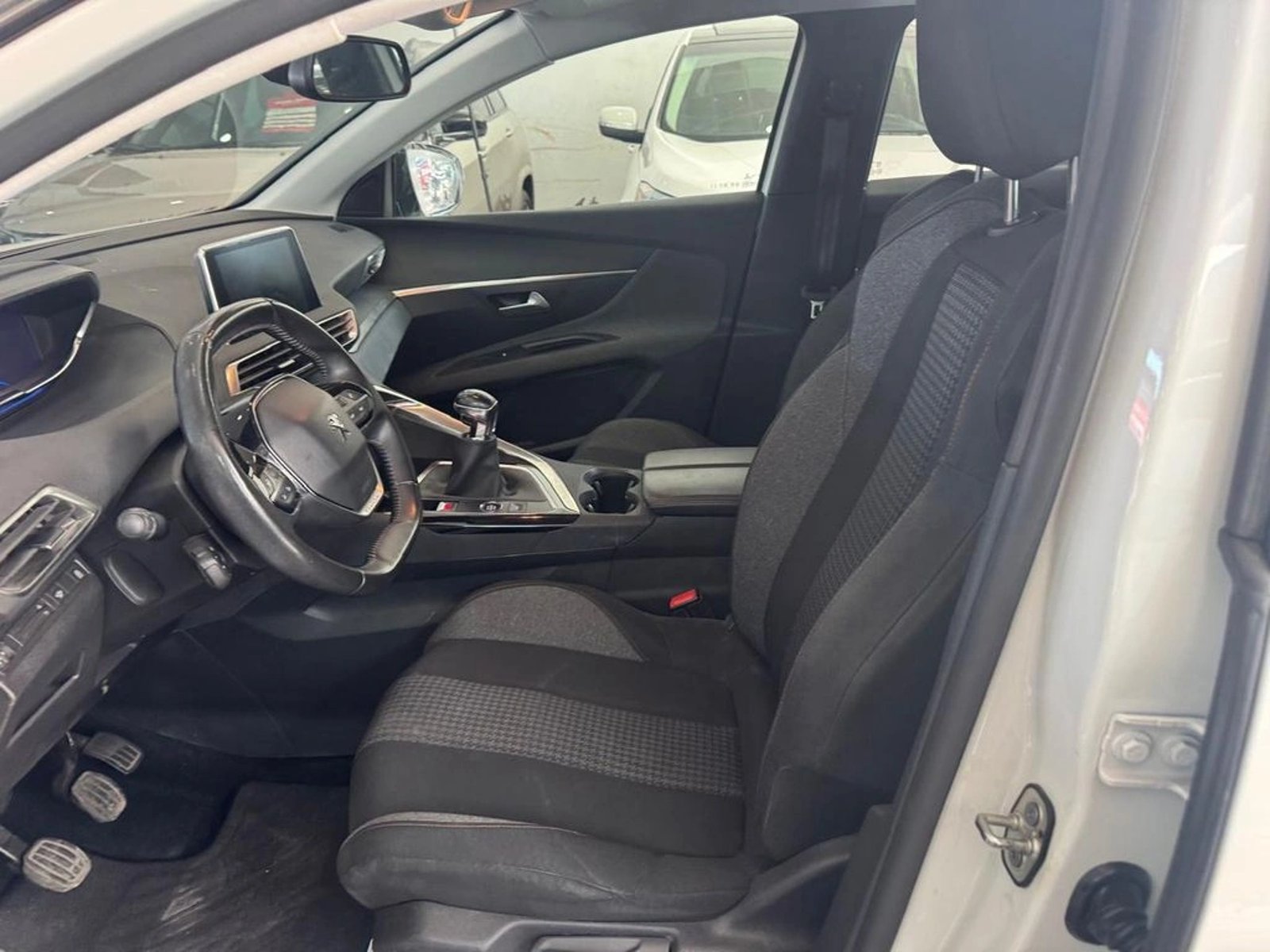 PEUGEOT 3008 PURETECH 1.2L 2022 - Imagen 8 de 16