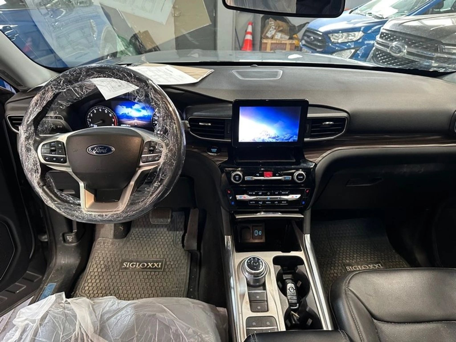 Ford EXPLORER 2.3 AT 2023 - Imagen 5 de 6